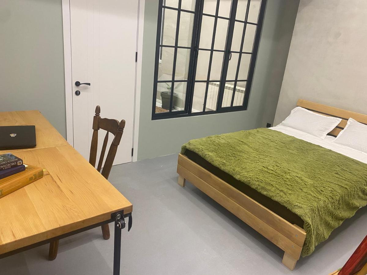 Shared Flat In An Artists District Pikris Gora Διαμέρισμα Τυφλίδα Εξωτερικό φωτογραφία