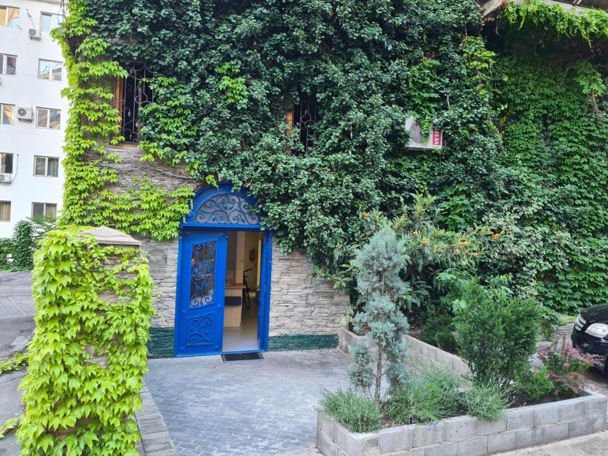 Shared Flat In An Artists District Pikris Gora Διαμέρισμα Τυφλίδα Εξωτερικό φωτογραφία