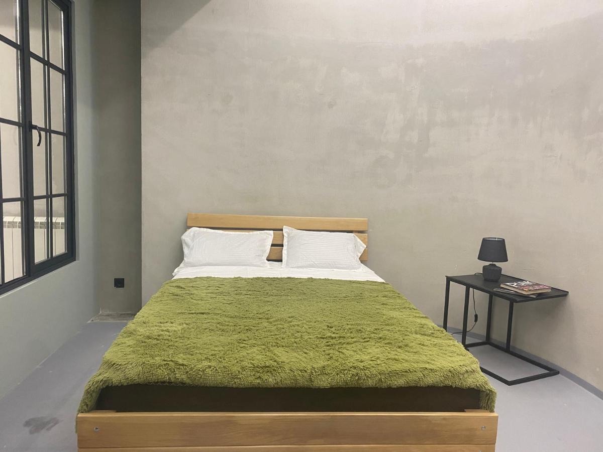 Shared Flat In An Artists District Pikris Gora Διαμέρισμα Τυφλίδα Εξωτερικό φωτογραφία