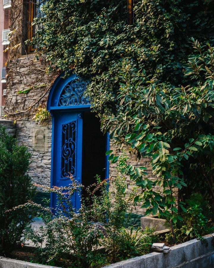 Shared Flat In An Artists District Pikris Gora Διαμέρισμα Τυφλίδα Εξωτερικό φωτογραφία