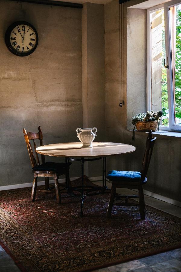Shared Flat In An Artists District Pikris Gora Διαμέρισμα Τυφλίδα Εξωτερικό φωτογραφία